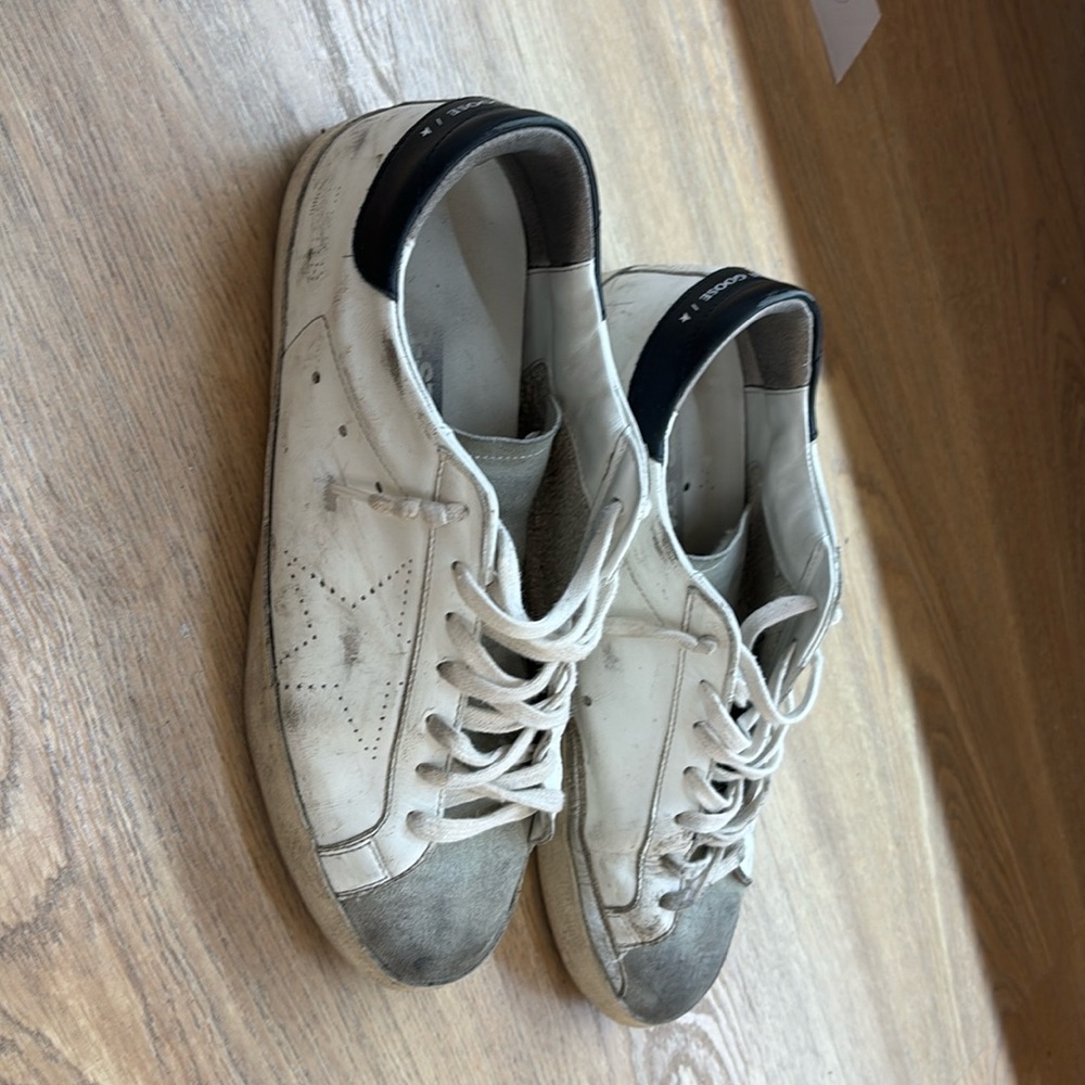 Golden Goose Sneakers